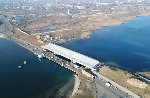 Стаття Губернатор Одесской области и мэр Черноморска обещают достройку моста через Сухой лиман в этом году Ранкове місто. Одеса