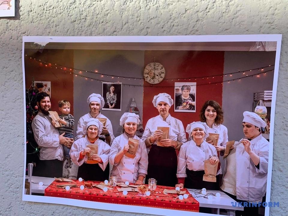 Стаття Першу в Україні інклюзивну кухню відкрили в Чернівцях Ранкове місто. Одеса
