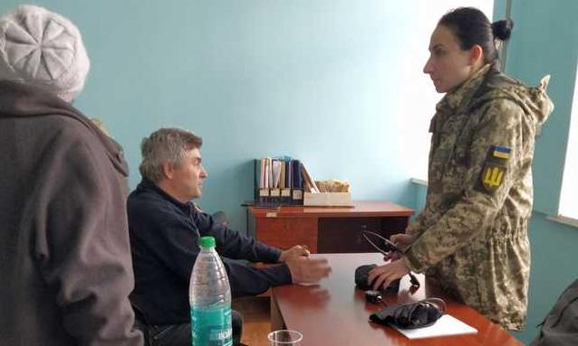 Стаття На Луганщині військові лікарі надають медичну допомогу місцевим мешканцям Ранкове місто. Одеса