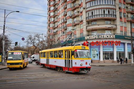Стаття Общественный транспорт Одессы переходит на специальный режим перевозок Ранкове місто. Одеса
