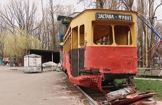 Стаття В Одессе ремонтируют трамвай-памятник Ранкове місто. Одеса