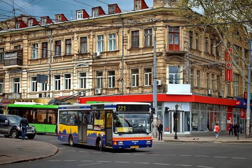 Стаття В Одессе собираются восстановить работу еще двух маршрутов автобуса Ранкове місто. Одеса