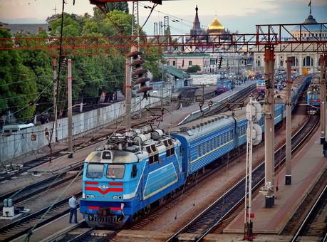 Стаття «Укрзализныця» запускает еще несколько пассажирских поездов Ранкове місто. Одеса