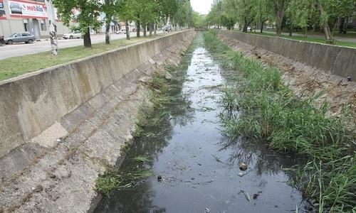 Стаття Оккупационные «власти» Керчи не могут очистить речку – нет денег Ранкове місто. Одеса