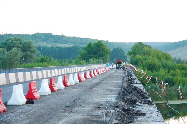 Стаття На Луганщине проводят ремонтные работы на мосту в Новоайдаре Ранкове місто. Одеса