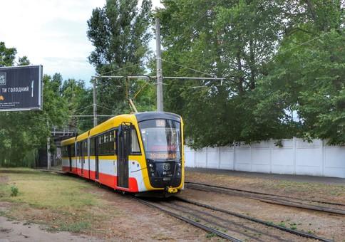 Стаття Одесский трамвай «Одиссей-Макс» вернулся на маршруты Ранкове місто. Одеса