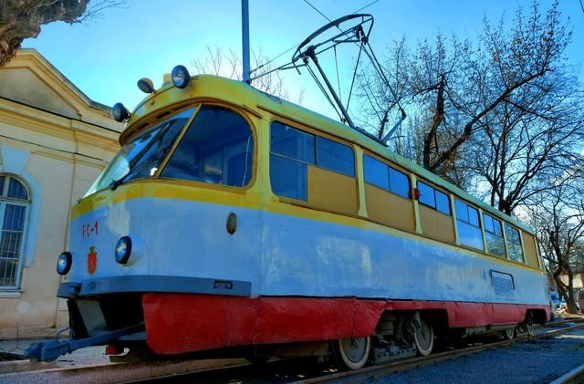 Стаття В Одессе уже начали испытывать трамвайную линию на Новощепном Ряду (ФОТО) Ранкове місто. Одеса