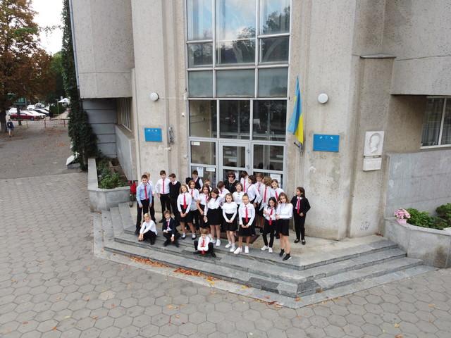 Стаття С понедельника школьники в Одессе уходят на дистанционку Ранкове місто. Одеса