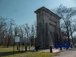 Статья Исчезающий во времени: как сегодня выглядит Артиллерийский парк (фото) Утренний город. Одесса