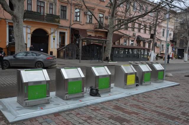 Стаття В Одессе установили очередной подземный комплекс для отходов в центре города Ранкове місто. Одеса