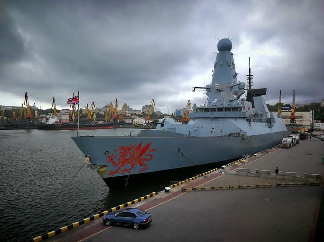 Стаття Защищать Одессу с моря будут боевые корабли Королевского флота вместо американских эсминцев Ранкове місто. Одеса