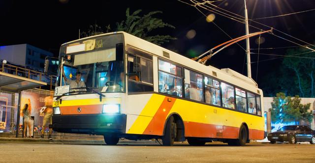 Стаття В Одессе запустили летний маршрут троллейбуса в Аркадию Ранкове місто. Одеса