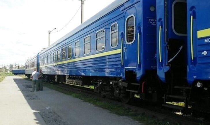 Стаття Поїзд Костянтинівка-Одеса курсуватиме рідше Ранкове місто. Одеса