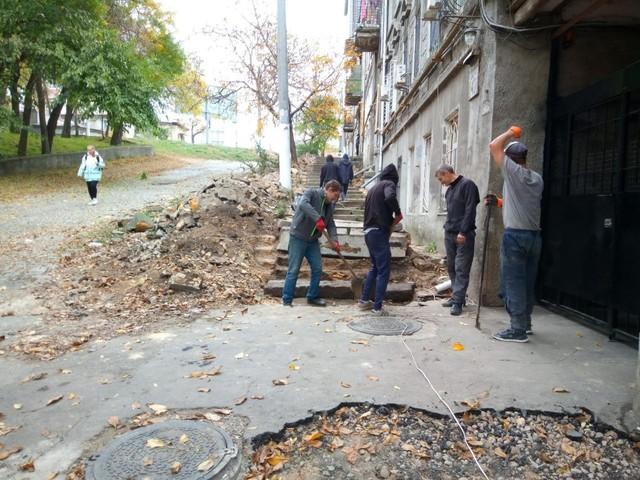 Стаття В Одессе начали ремонтировать лестницу около Дюковского парка Ранкове місто. Одеса