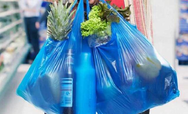 Стаття В Украине заработал первый запрет на пластиковые пакеты Ранкове місто. Одеса