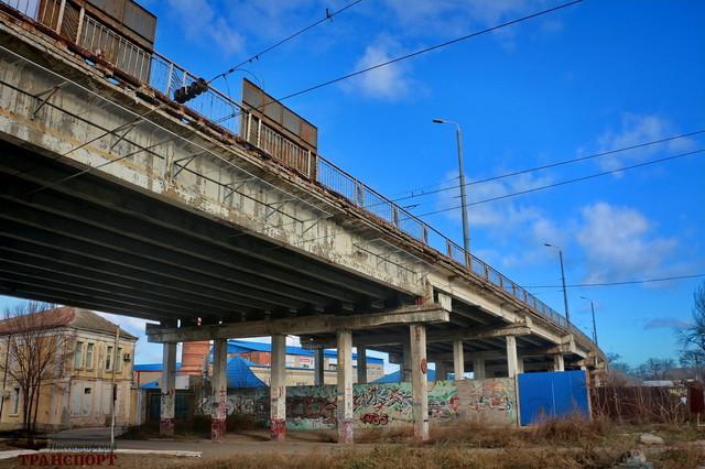 Статья В Одессе отселят жителей домов, которые снесут при строительстве Ивановского моста и дороги в порт Утренний город. Одесса