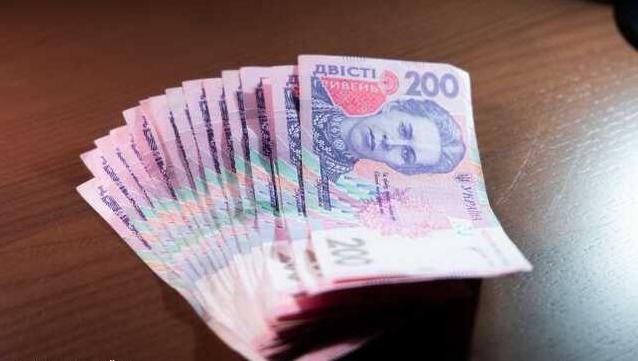 Стаття На Буковине 82-летний дедушка перечислил ВСУ все накопления - 100 тысяч гривен и 10 тысяч долларов Ранкове місто. Одеса