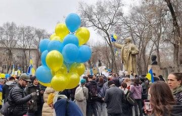 Стаття «Путин капут»: в Казахстане проходит митинг в поддержку Украины Ранкове місто. Одеса
