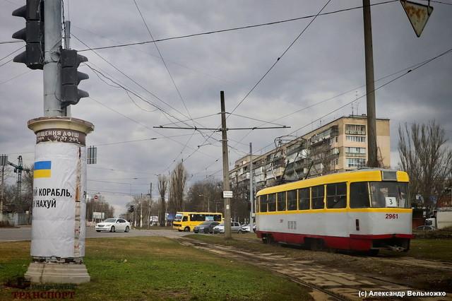 Стаття Общественный транспорт в Одессе увеличивает объем и время работы Ранкове місто. Одеса