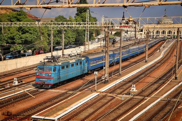 Стаття Відкривається попередній продаж квитків на потяги терміном за 20 днів Ранкове місто. Одеса