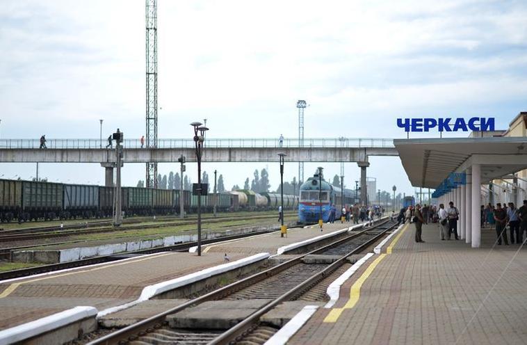 Стаття Відновлюється залізничне сполучення між Києвом і Черкасами – графік, зупинки Ранкове місто. Одеса