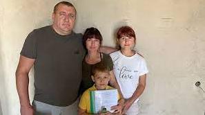 Статья На Виннитчине семье погибшего бойца батальона «Азов» вручили ключи от квартиры (видео) Утренний город. Одесса