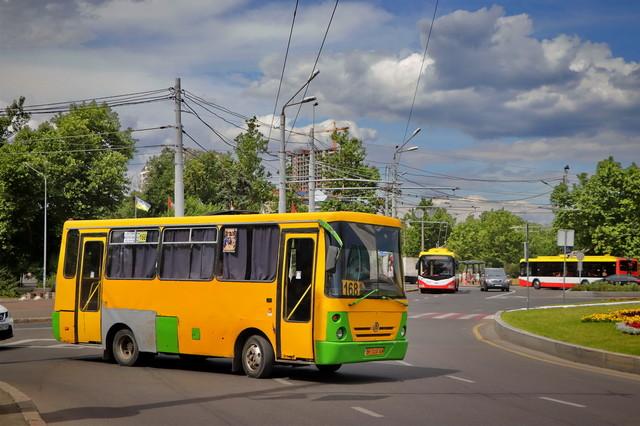 Статья В Одесі подорожчає проїзд у міських автобусах та маршрутках (ВІДЕО) Утренний город. Одесса