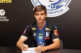 Стаття «Чорноморець» підписав контракт з футболістом з Маріуполя, котрий місяць провів під обстрілами Ранкове місто. Одеса