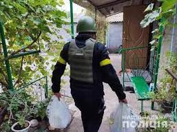 Стаття На Херсонщині поліцейські привезли продукти жителям нещодавно звільнених сіл Ранкове місто. Одеса