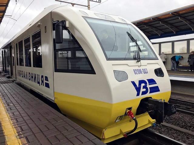 Стаття У звільнену Балаклію запустили пасажирський потяг Ранкове місто. Одеса