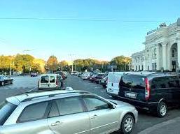 Стаття Якщо експеримент покаже хороші результати, перелік комунальних парковок збираються збільшити Ранкове місто. Одеса