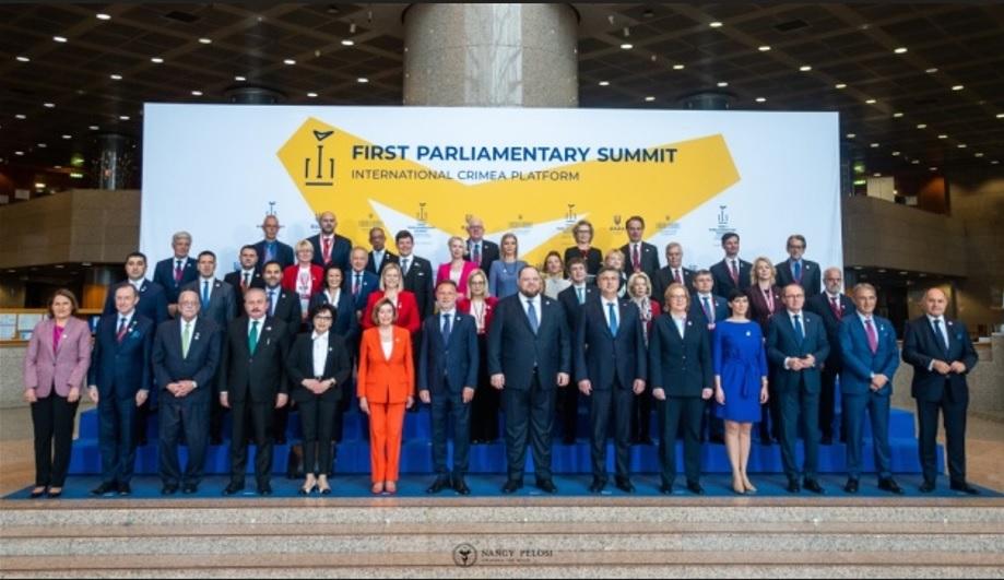 Стаття Схвалене Спільну декларацію Першого Парламентського саміту Кримської платформи Ранкове місто. Одеса