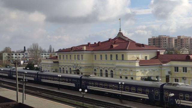 Стаття До звільненого Херсону призначають другий пасажирський потяг Утренний город. Одеса