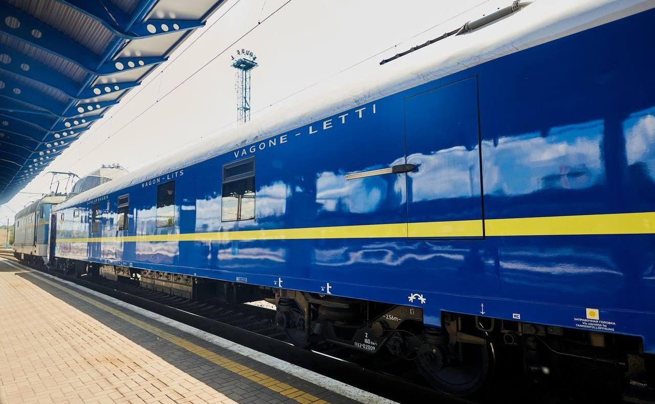 Стаття До потягу Київ-Варшава додали вагон міжнародного класу Утренний город. Одеса
