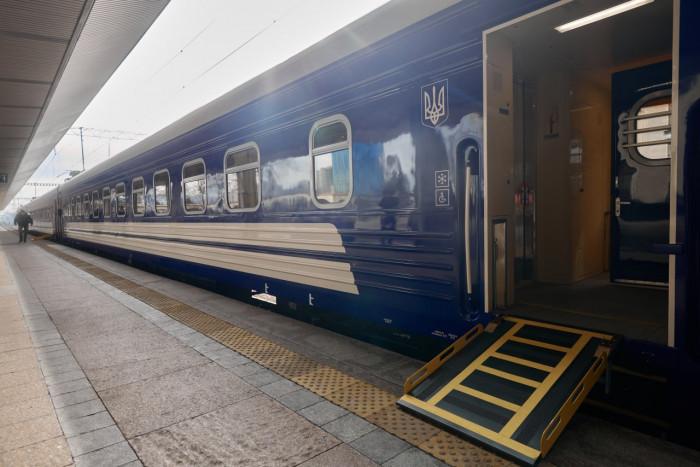 Стаття «Укрзалізниця» отримала останні 15 вагонів зі 100, придбаних за бюджетні кошти (фото) Утренний город. Одеса