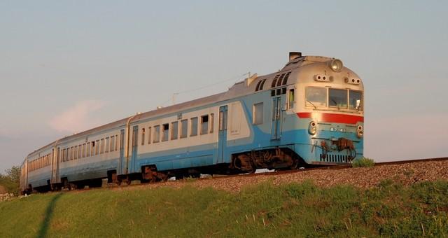 Стаття Одеська залізниця відновлює пасажирське сполучення з Снігурівкою Ранкове місто. Одеса