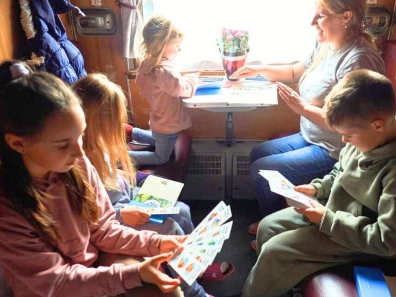 Стаття У поїздах “Укрзалізниці” дбатимуть, щоб подорожі дітей були цікавими Ранкове місто. Одеса