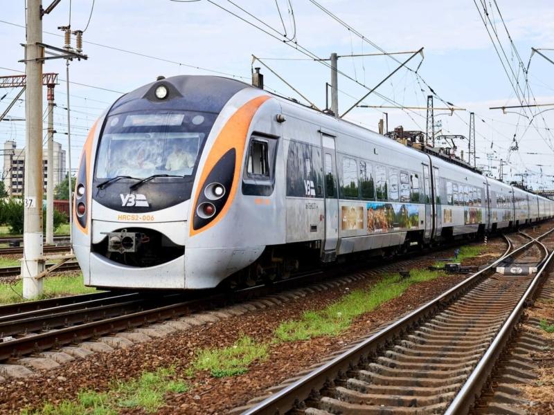 Стаття Повертається на маршрут швидкісний поїзд Київ-Дніпро-Запоріжжя, який не курсував більше року Ранкове місто. Одеса