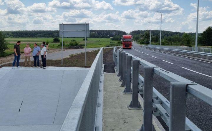 Стаття У Київській області відкрили рух відбудованим мостом через річку Ірпінь Ранкове місто. Одеса
