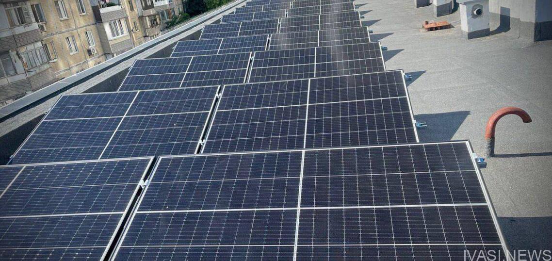 Стаття В Одесі на даху дитячої поліклініки №6 побудовано сонячну електростанцію Ранкове місто. Одеса