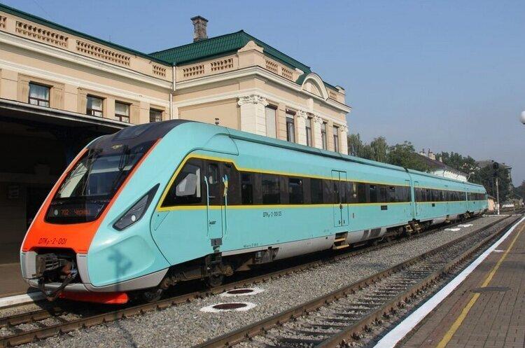 Стаття «Укрзалізниця» запустила додаткові поїзди з Києва до Львова Ранкове місто. Одеса
