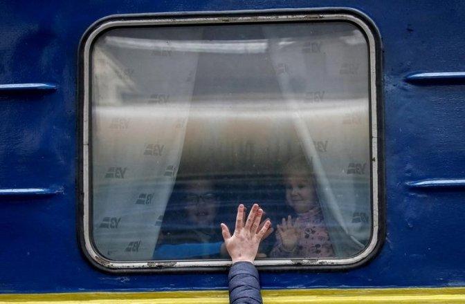 Стаття З Києва курсуватимуть додаткові поїзди до Ужгорода і Вінниці Ранкове місто. Одеса