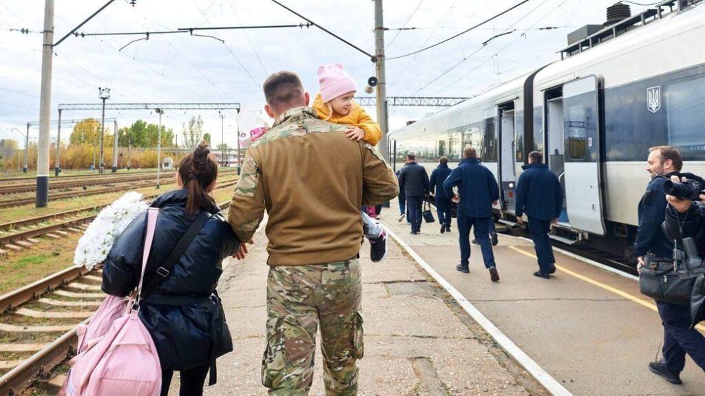 Стаття Укрзалізниця запускає новий поїзд з Дніпропетровщини до Краматорська Ранкове місто. Одеса