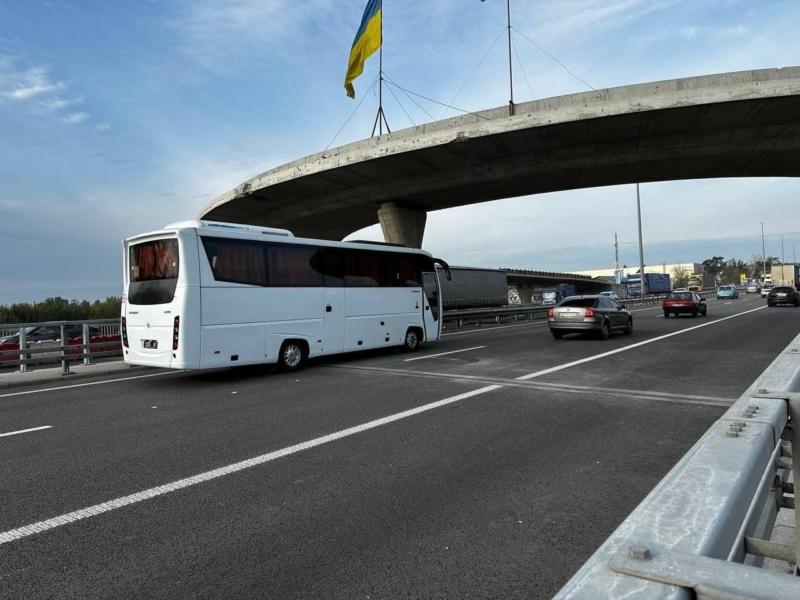 Стаття У Стоянці відкрили рух транспорту відновленим мостом через річку Ірпінь Ранкове місто. Одеса