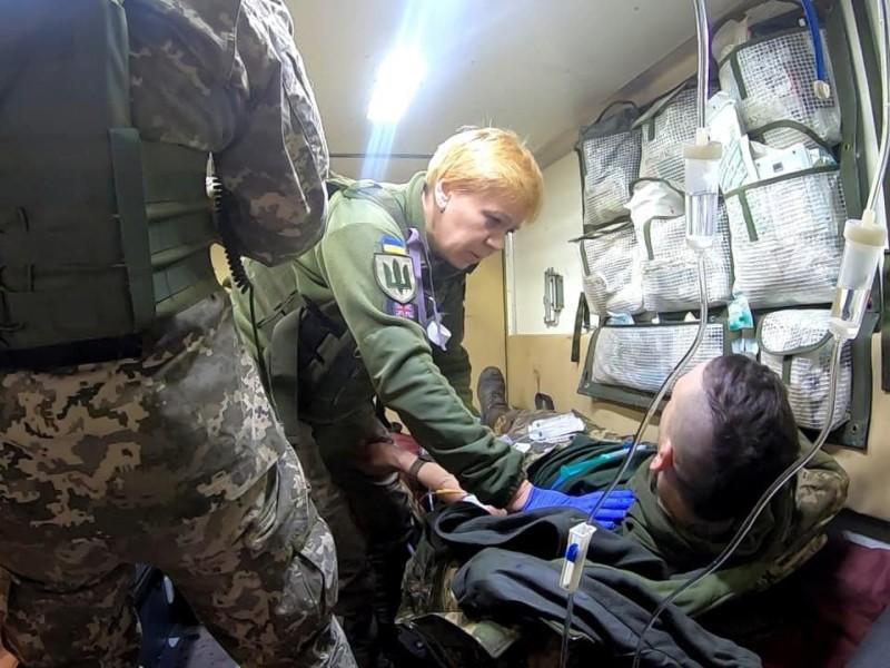 Стаття Чи зможуть жінки-медики, які з 1 жовтня стають на військовий облік, виїжджати за кордон: відповідь Ранкове місто. Одеса