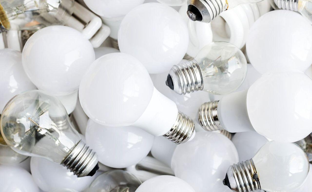 Стаття В Україні триває програма заміни ламп на енергоефективні: що треба зробити? Ранкове місто. Одеса