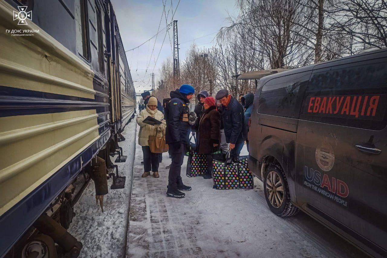 Стаття Жителі ще 9 населених пунктів на Донеччині підлягають примусовій евакуації - ДонОВА Ранкове місто. Одеса