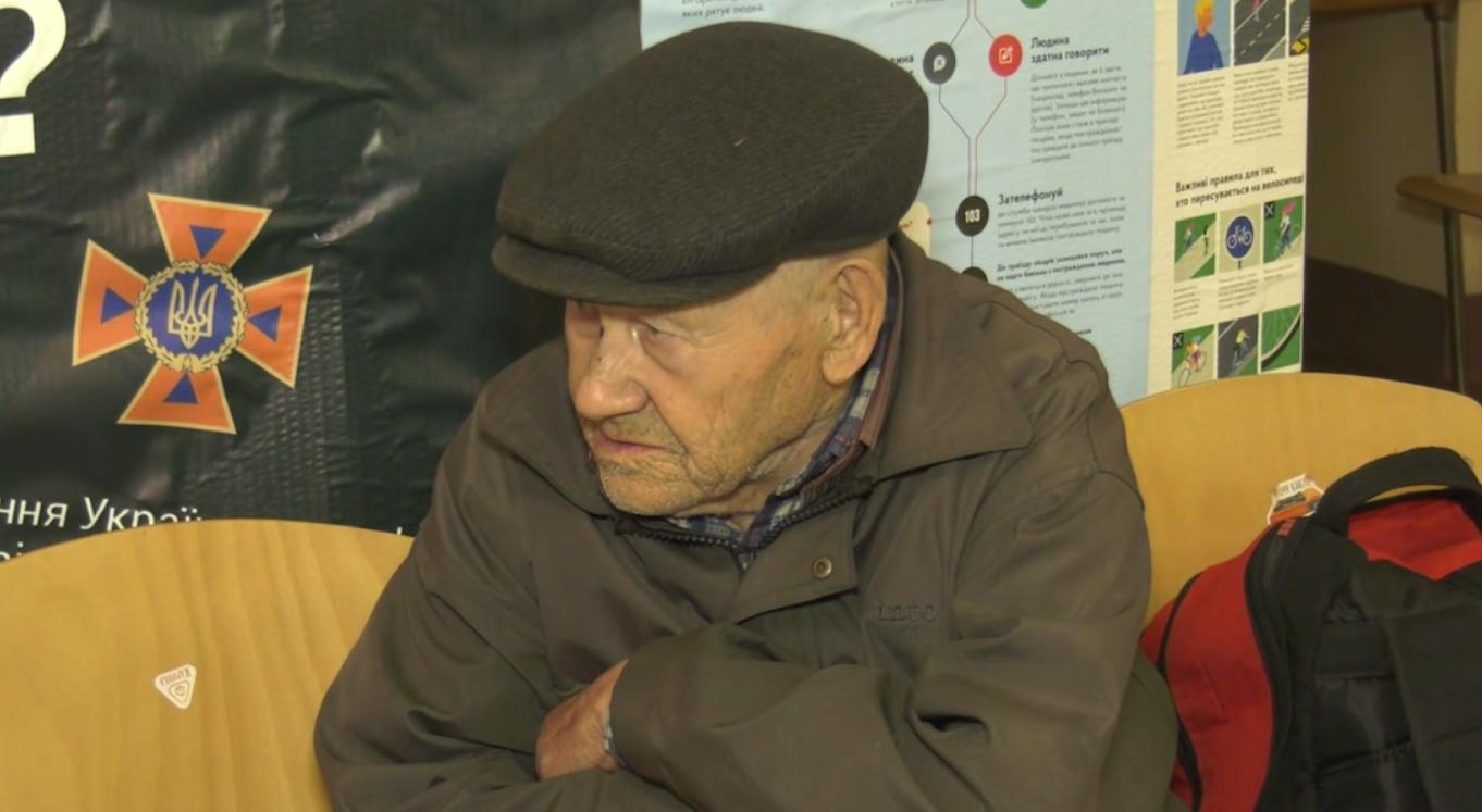 Стаття 88-річний дідусь самотужки вийшов з окупованої частини Очеретиного. ВIДЕО Ранкове місто. Одеса