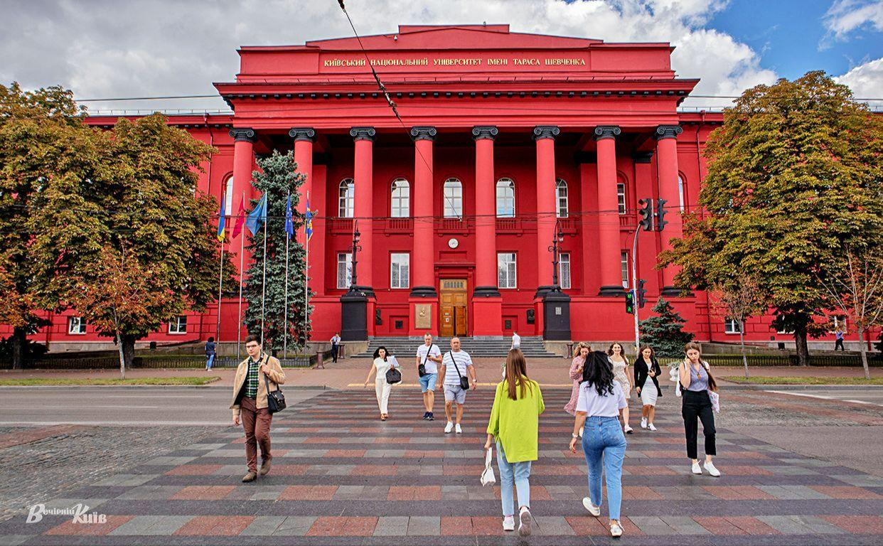 Стаття Вишам та профтехам радять розпочати навчальний рік у серпні Ранкове місто. Одеса