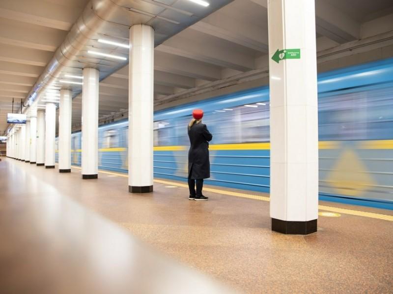 Стаття Вагоном метро у Києві незабаром почне керувати перша жінка-машиністка Ранкове місто. Одеса